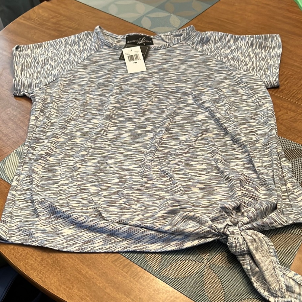 Tee shirt